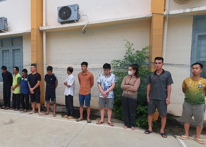 Tam giu 21 doi tuong ca do bong da quy mo hon 200 ty dong o Dak Lak hinh anh