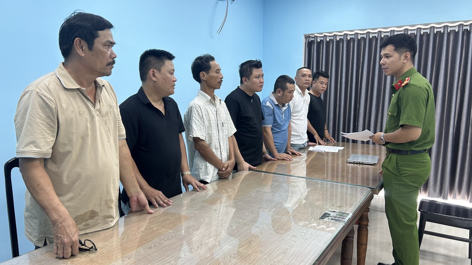 Duong day ca do,  Hon 100 ty dong,  Nguyen Xuan Khanh,  Le Tan Quang anh 2