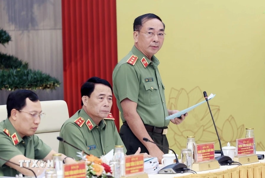 Chu tich nuoc To Lam anh 4