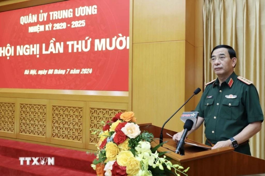 Chu tich nuoc To Lam anh 2