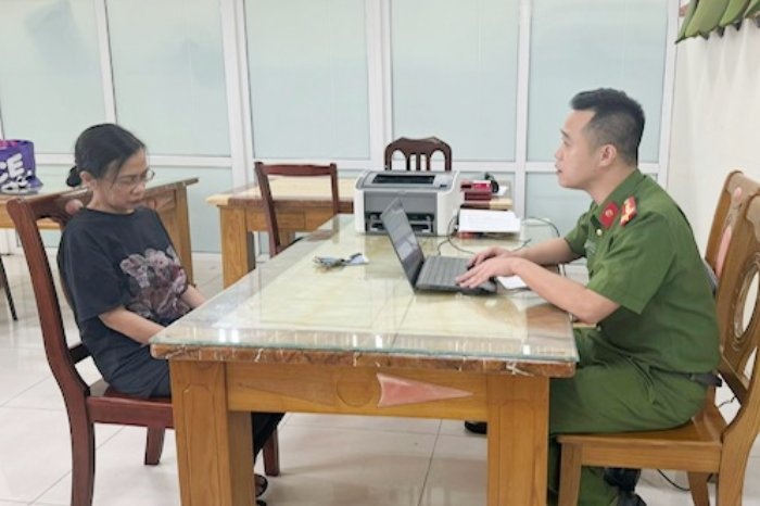 Ngan hang BIDV,  Ngan hang dau tu,  Le Thi Hoi anh 1