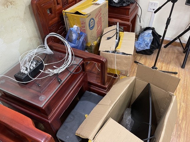 Cho vay lai nang,  70 ty dong anh 2