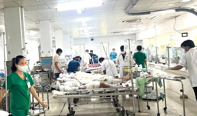 Tin moi nhat vu no bon cong ty go lam 9 nguoi bi thuong hinh anh