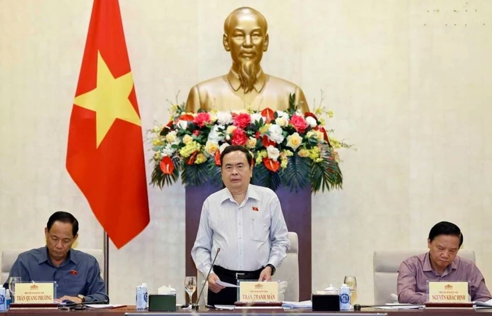 Chu tich Quoc hoi chu tri hop so ket 6 thang cua Quoc hoi hinh anh