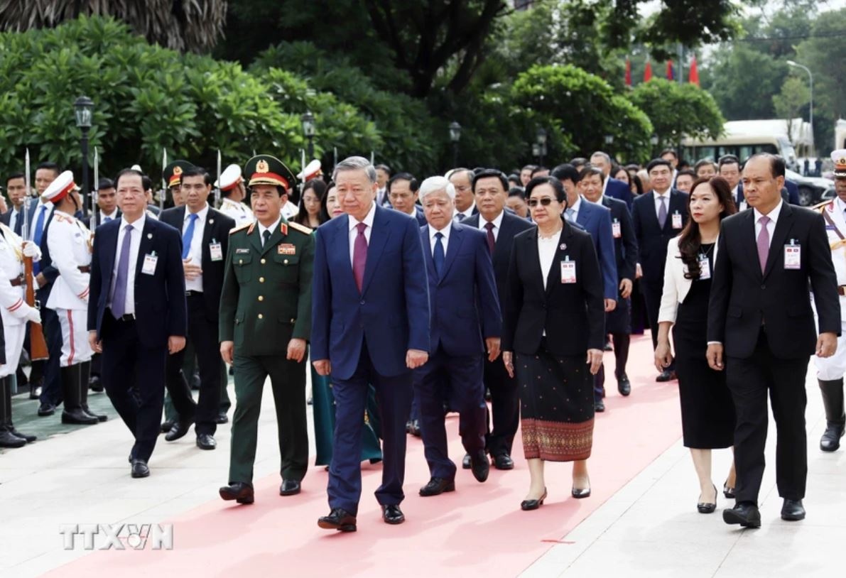 Chu tich nuoc To Lam anh 5