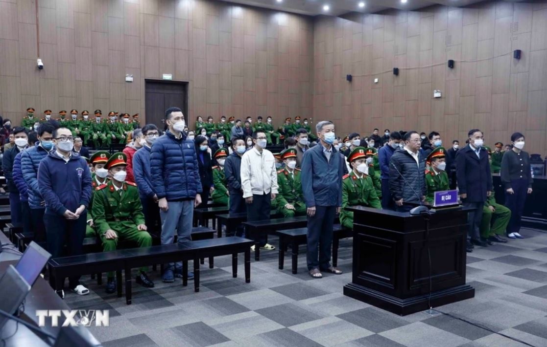 Uy ban kiem tra TW anh 1