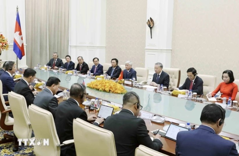 Chu tich nuoc To Lam anh 3