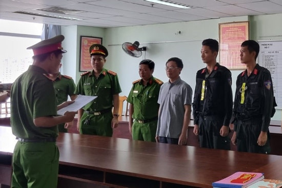 Xet xu 2 cuu cuc truong dang kiem va 252 bi cao hinh anh