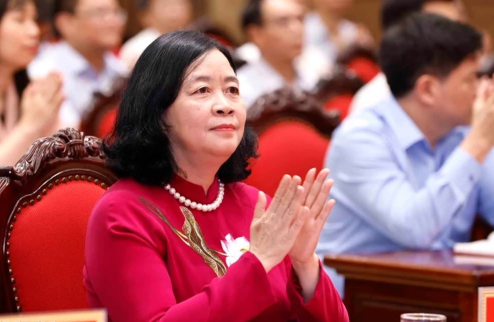 Tan Bi thu Thanh uy Ha Noi: No luc xay dung thu do giau dep, van minh hinh anh