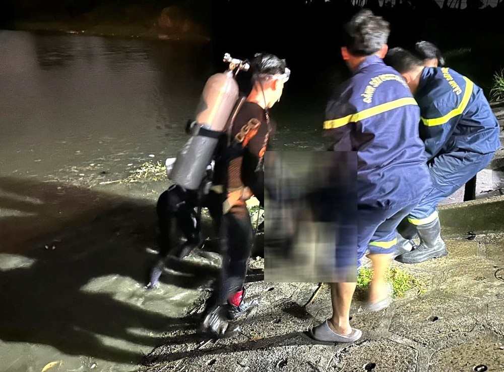 Be trai mat tich khi di choi cung ban da tu vong hinh anh