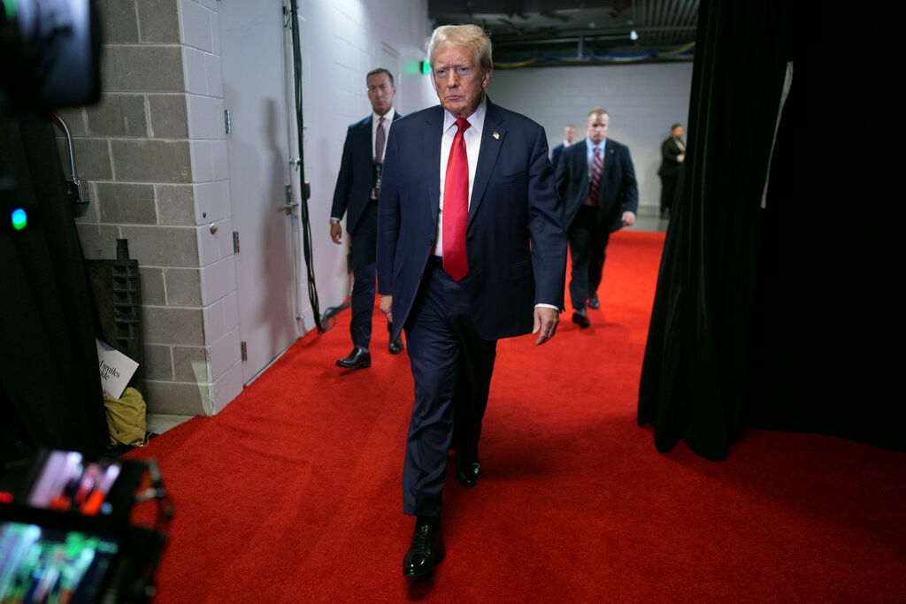 Trump ảnh 1 Trump anh 1