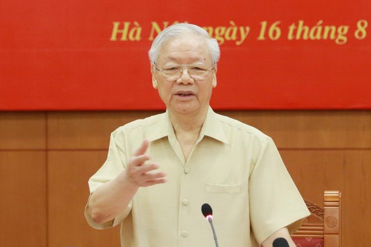 Tong Bi thu Nguyen Phu Trong - nha lanh dao binh di hinh anh