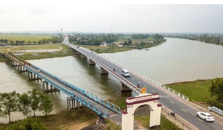 Hoan chuong trinh nghe thuat 'Vi tuyen 17 - Khat vong hoa binh' hinh anh