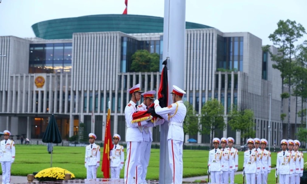 Thong tin chi tiet ve quy dinh to chuc Le Quoc tang hinh anh