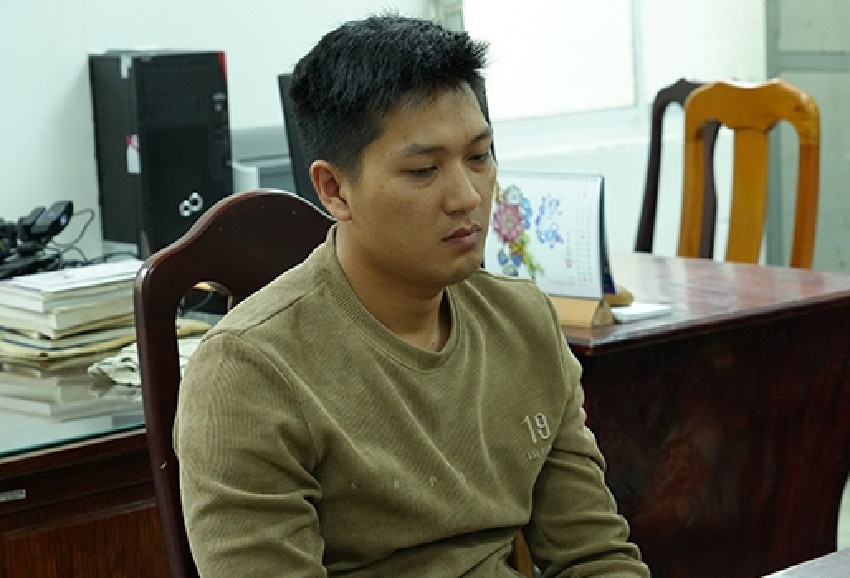 Gan 100 canh sat pha duong day ca do bong da qua mang hon 31 ty dong hinh anh