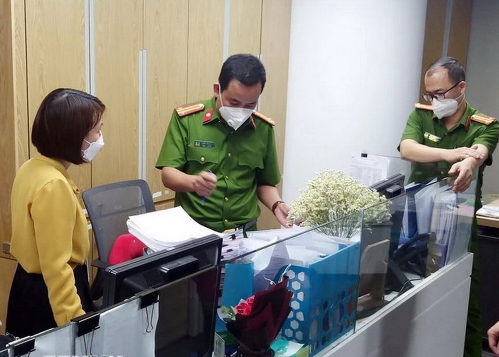 Trieu tap 38 phap nhan, 22 nguoi lam chung toi phien toa xet xu vu FLC hinh anh