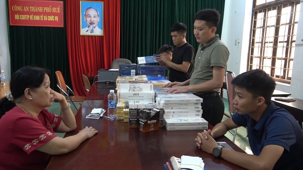 Thuoc la nhap lau,  Ngo Van Tri,  Nguyen Thi Thanh Loan anh 3