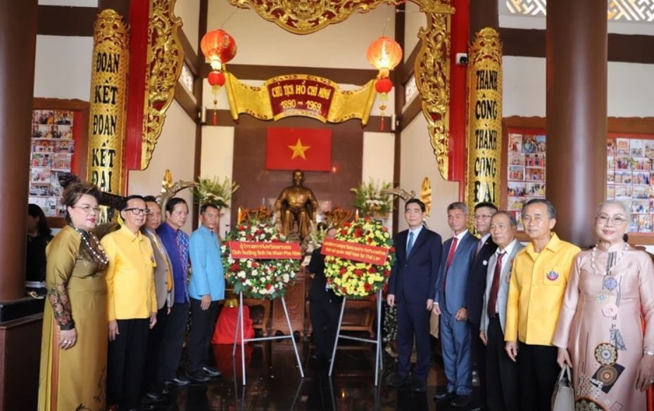 Ky uc buoi don Tong bi thu tai khu tuong niem Bac Ho o Thai Lan hinh anh