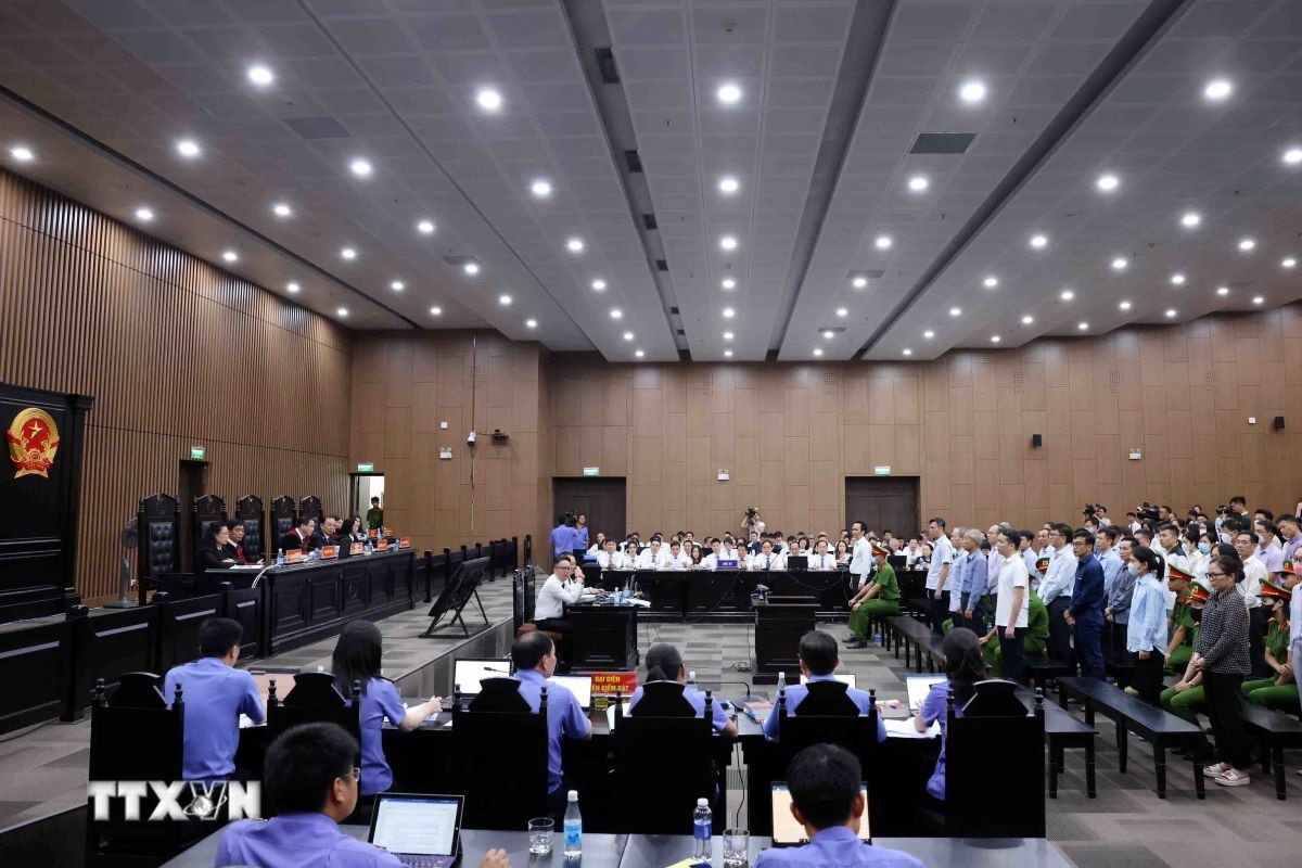 Hành vi ký khống,  Nâng vốn góp,  Vụ FLC,  Trịnh Văn Quyết ảnh 1 Hanh vi ky khong,  Nang von gop,  Vu FLC,  Trinh Van Quyet anh 1