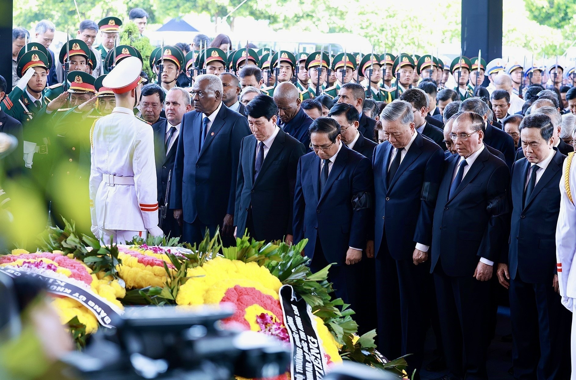 Le an tang Tong Bi thu Nguyen Phu Trong hinh anh