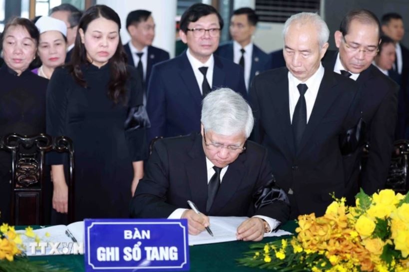 Nguyen Phu Trong anh 4