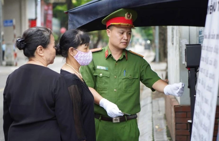 Nguoi dan se duoc vao vieng Tong Bi thu tu 18h chieu nay hinh anh