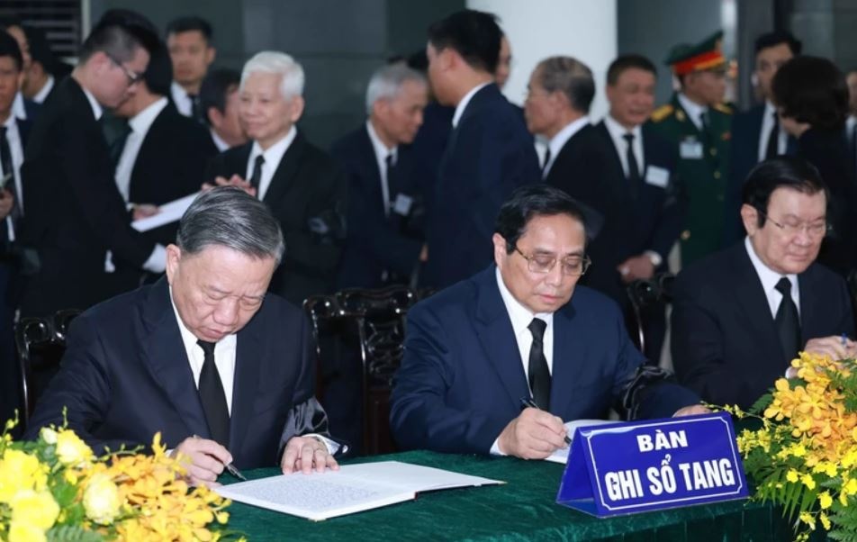 Xuc dong nhung dong so tang cua lanh dao Dang, Nha nuoc va nhan dan hinh anh