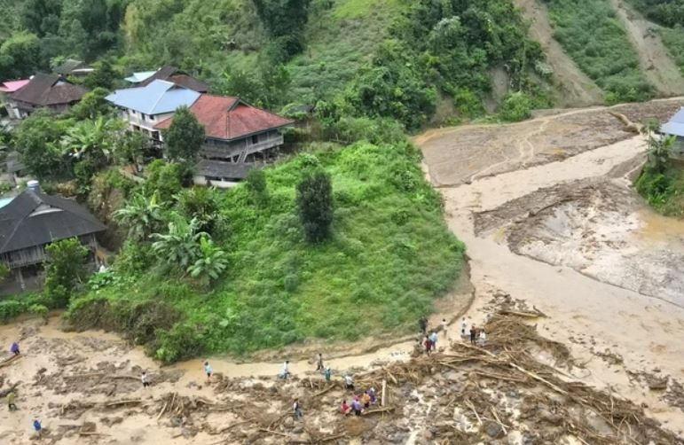 Lu quet trong dem khien it nhat 7 nguoi chet, mat tich o Dien Bien hinh anh