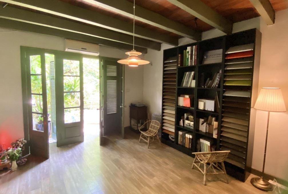 Can phong 25 m2 gia dinh Tong bi thu tung song 10 nam hinh anh