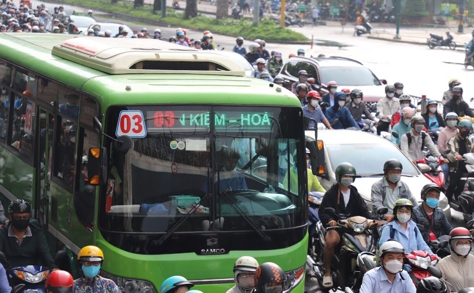 Xe buyt o TP.HCM khong bam coi trong hai ngay Quoc tang hinh anh