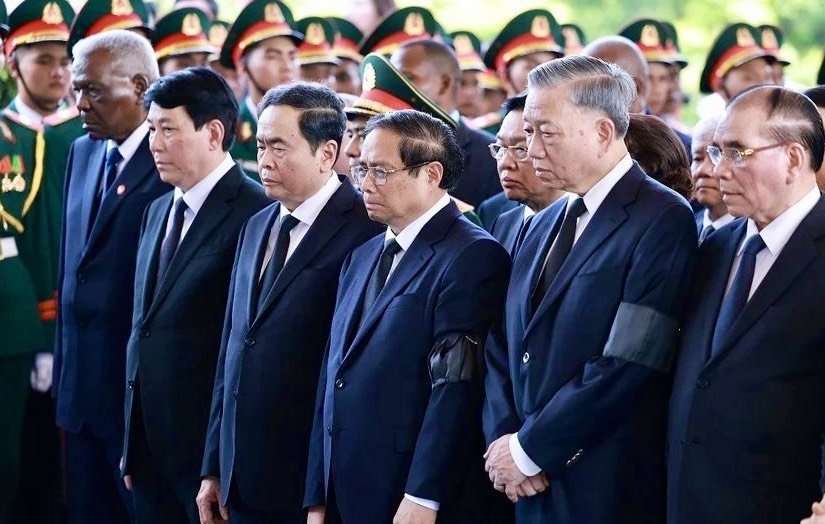 Le an tang Tong Bi thu Nguyen Phu Trong tai Nghia trang Mai Dich hinh anh