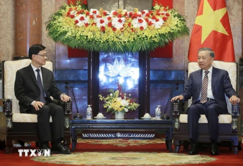 Chu tich nuoc To Lam anh 2