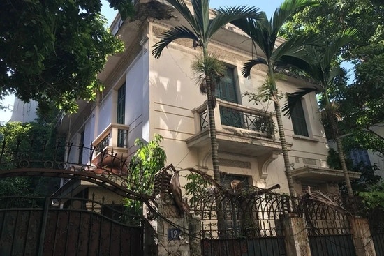 Uy vien Bo Chinh tri duoc thue biet thu cong vu rong 500 m2 hinh anh