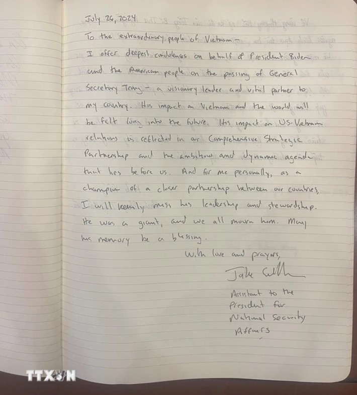 Le vieng Tong Bi thu anh 2