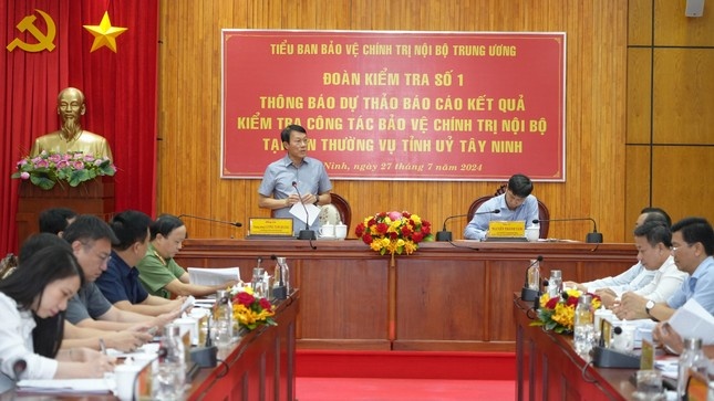 Bo truong Cong an Luong Tam Quang lam viec voi tinh Tay Ninh hinh anh