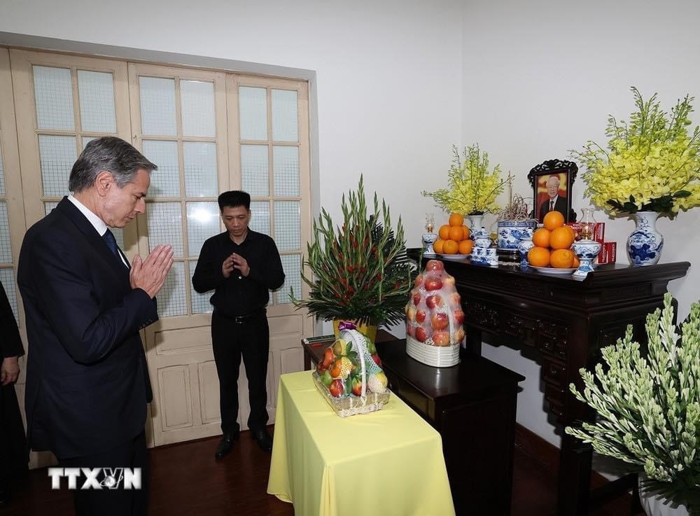 vieng Tong Bi thu anh 1