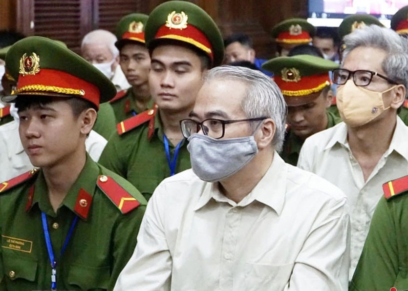 Thuoc cap loanh quanh 'go toi' cho 2 cuu cuc truong dang kiem hinh anh