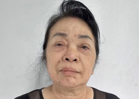 Khoi to chu tich cong ty do xi thai ra moi truong hinh anh