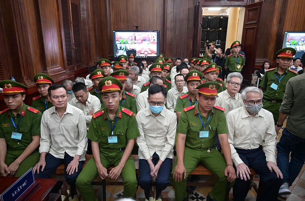 Ky tu bi an tren cac phieu theo doi trong vu an dang kiem hinh anh