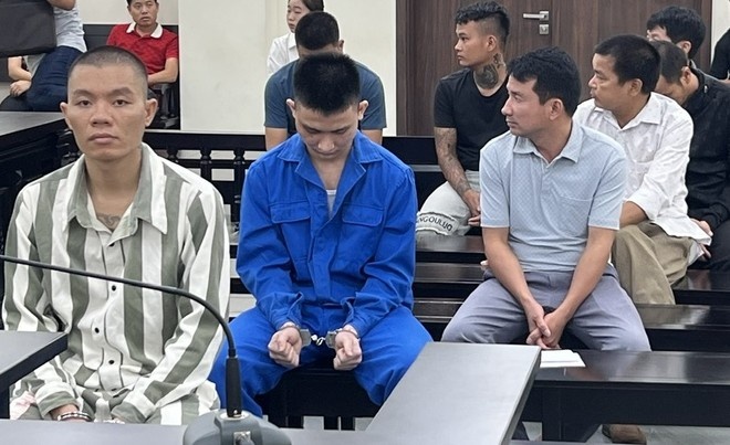 Bo doi du do phu nu 'viec nhe luong cao' de ep ban dam hinh anh