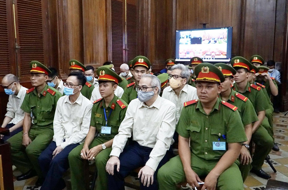 'Co' hoi lo an ngu cong trung tam dang kiem hinh anh