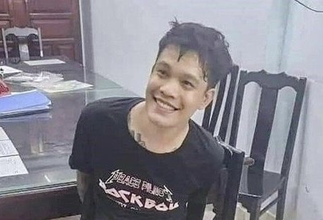 Doi tuong dot cay xang o Nha Trang khai 'do buon chuyen gia dinh' hinh anh