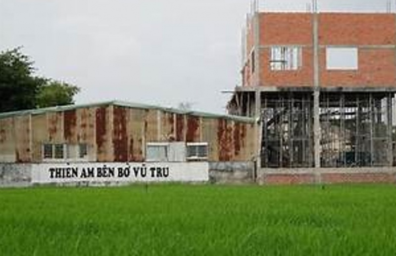 Tinh that Bong Lai,  Le Thu Van,  Le Tung Van anh 3