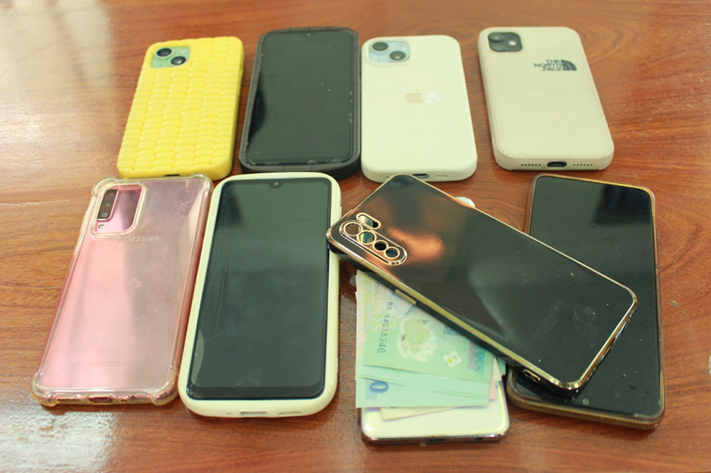 Trom cap,  TP.HCM,  Truong dai hoc,  dien thoai Ngoc Tai anh 3