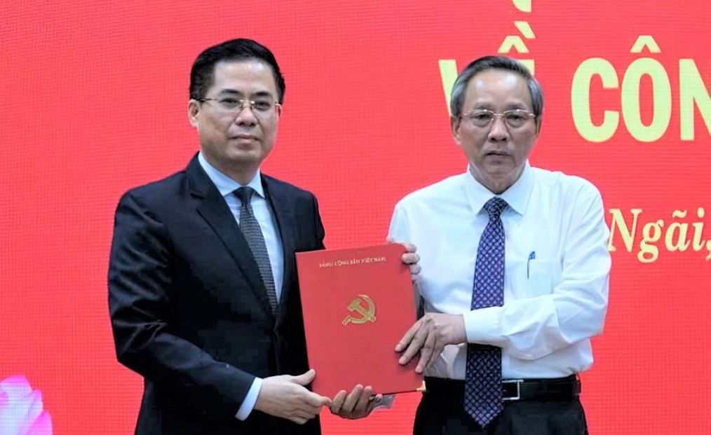 Thu truong Bo KH&CN lam Pho Bi thu Tinh uy Quang Ngai hinh anh