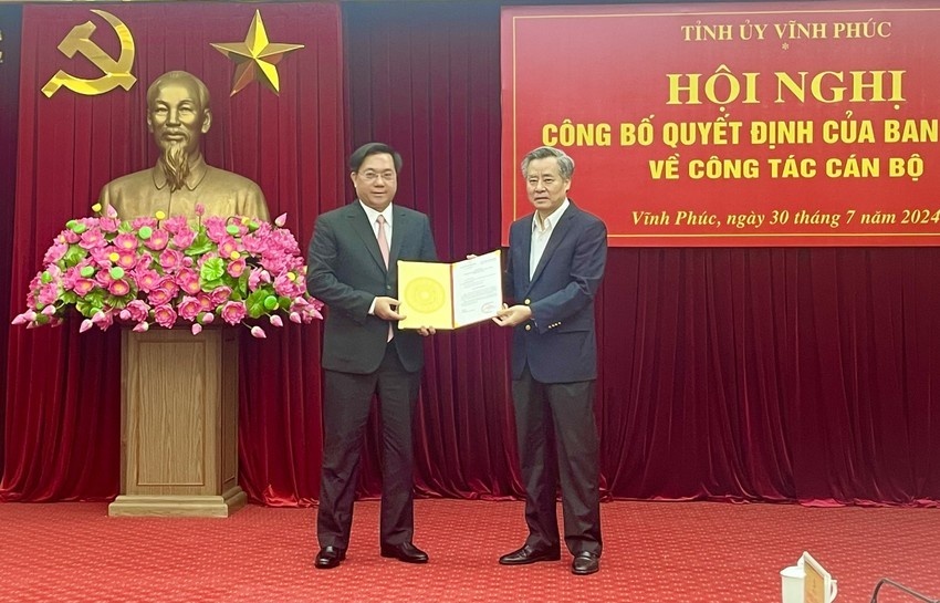 Ban Bi thu Trung uong Dang dieu dong, chi dinh nhan su o Vinh Phuc hinh anh