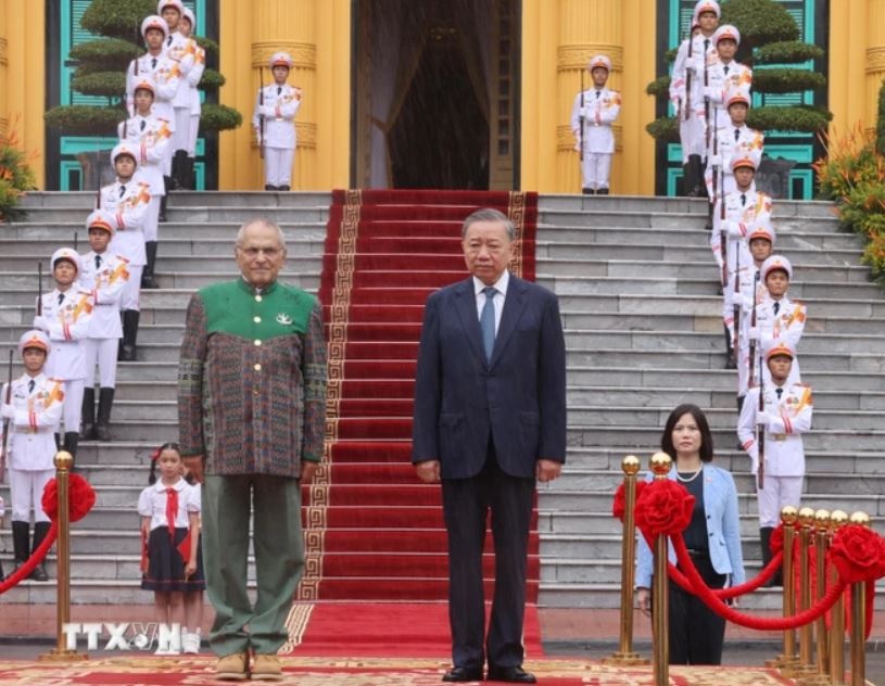 Chu tich nuoc To Lam anh 2