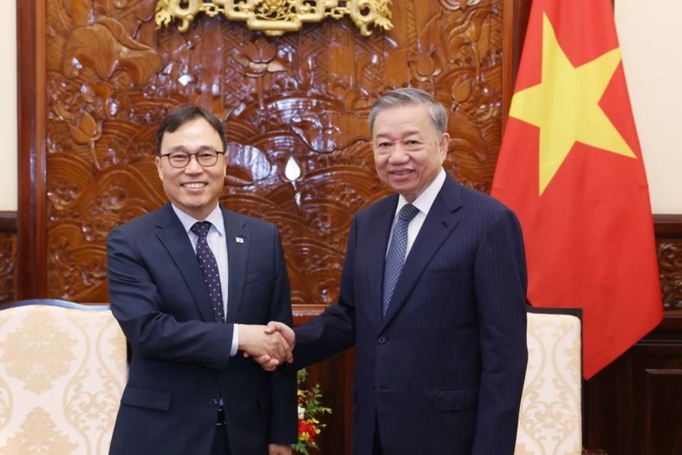 Chu tich nuoc tiep Dai su Han Quoc va Canada tai Viet Nam hinh anh