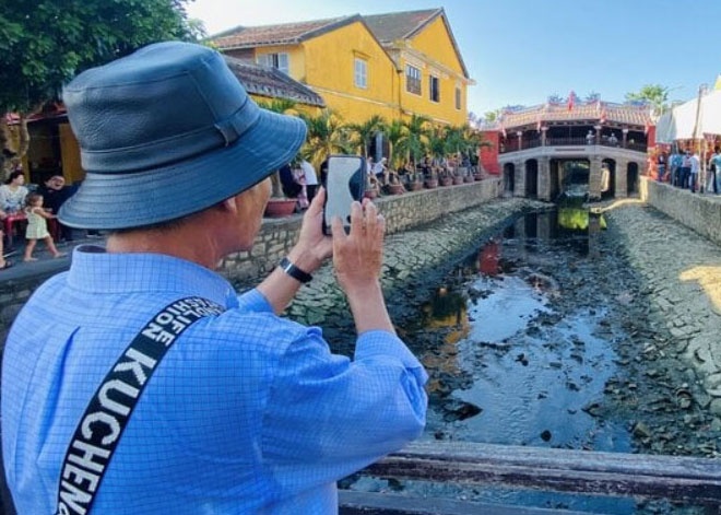 Chua Cau Hoi An mo cua don du khach sau 19 thang trung tu hinh anh