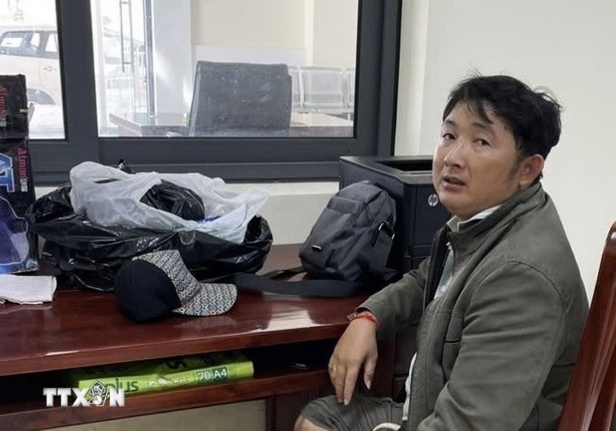 Vận chuyển trái phép,  1, 2 kg vàng,  Qua biên giới ảnh 2 Van chuyen trai phep,  1, 2 kg vang,  Qua bien gioi anh 2